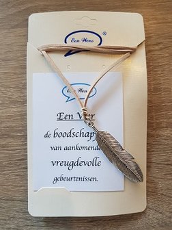Taupe veter ketting, veer 