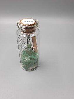 Glazen flesje met beschermengel van natuursteen Aventurijn