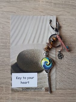 Tassenhanger Sleutel Key to your heart Tijgeroog
