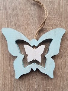 Houten hanger met vlinders