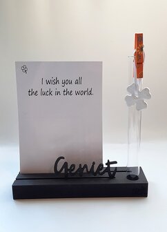 I wish you all the luck in the world, kaartenhouder