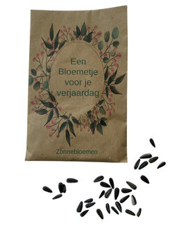 Zakje met zonnebloemzaden en tekst &lsquo;Een bloemetje voor je verjaardag&rsquo;