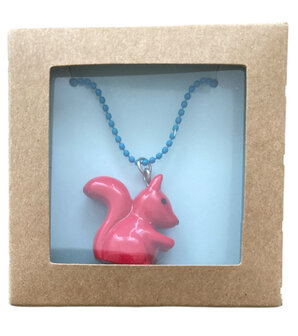 Handgemaakte kinderketting met eekhoorn &ndash; fair trade cadeau
