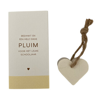 Hartvormig zeepje in een geschenkdoosje met tekst: &ldquo;Bedankt en een hele dikke pluim&rdquo; 