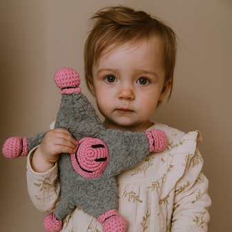 kind met tut doek ster