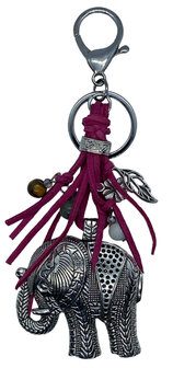 Olifant sleutelhanger fuchsia met kwastje en bedeltjes