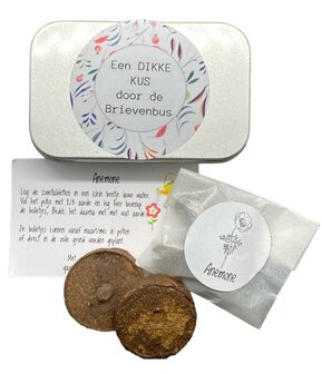 een dikke kus door de brievenbus &ndash; zadendoosje bloemen