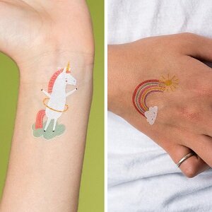 Kleine brievenbuscadeautjes &ndash; unicorn tattoos set