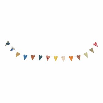 Handgemaakte hartenhanger van eco-papier als origineel brievenbusgeschikt geschenk.