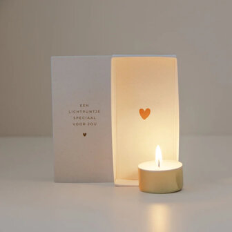 Geopend cadeaudoosje lichtpuntje met afbeelding van hartje en waxinelichtje