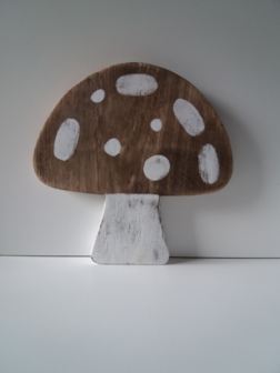 Paddenstoel van hout