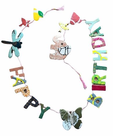 Eco paper Happy Birthday slinger handgemaakt in Nepal
