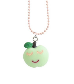Kinderketting met groene appel hanger – fair trade en handgemaakt