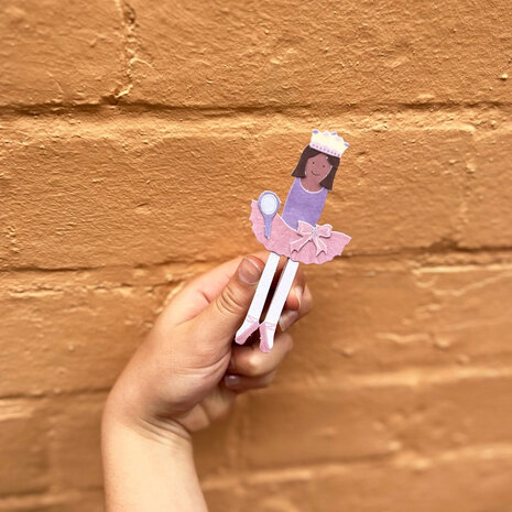 DIY ballerina pop maken – personaliseerbaar met kapsels en huidskleuren