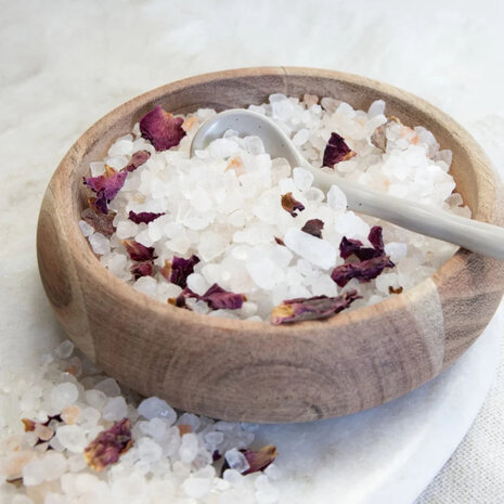 Ontspanning cadeautje – zakje badzout met rozen