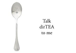 Gegraveerde RVS lepel Talk dirTEA to me gepresenteerd als origineel cadeau voor een theeliefhebber
