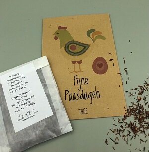 Kleurrijk theecadeautje van kraftpapier voor de paasdagen per post.