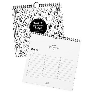 Wandkalender voor verjaardagen met handig metalen ophanghaakje.