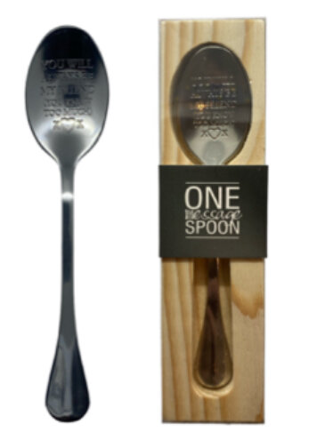 RVS lepel met ingegraveerde tekst You will always be my friend you know too much in houten geschenkdoos