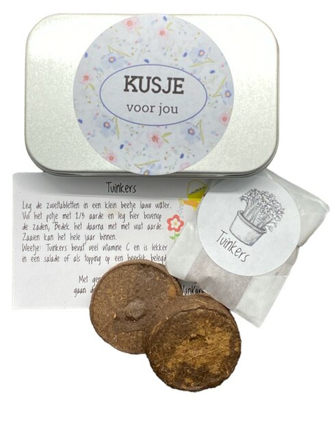 Metalen zaden doosje met de roze tekst een kusje voor jou