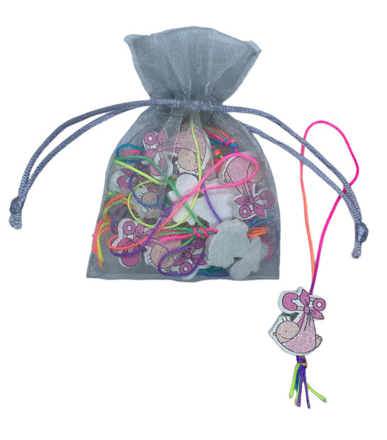 Organza zakje met gelukshangers