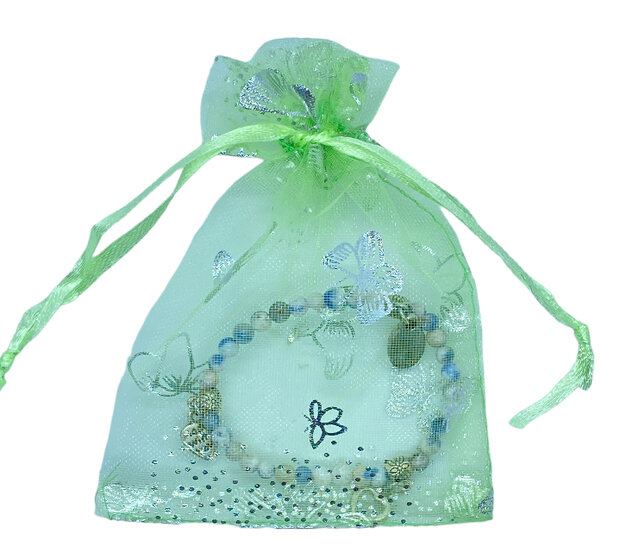 Blauw natuursteen sieraad voor kinderen in geschenkverpakking.
