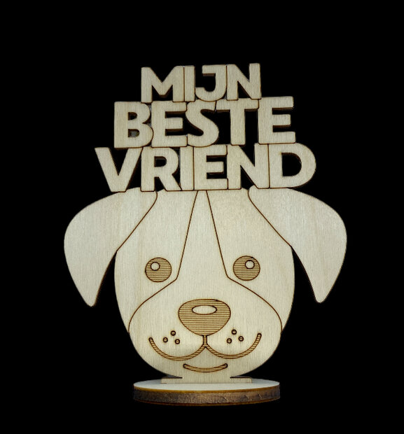 Berkenhouten bordje in de vorm van een hondenkop met uitgesneden tekst Mijn beste vriend