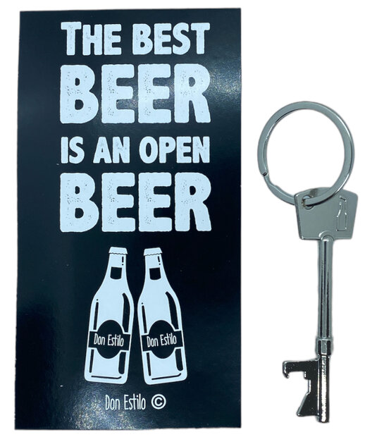 Sleutelhanger flesopener in de vorm van een sleutel met kaartje the best beer is an open beer