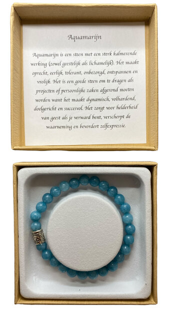 Aquamarijn armband met zilverkleurige basic kraal in luxe doosje.