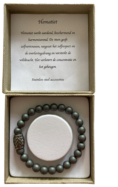 Elastische edelsteen armband hematiet in een luxe geschenkdoos.