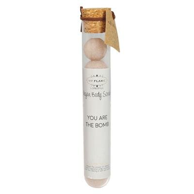 Vegan body scrub ballen You Are The Bomb Flower Fusion