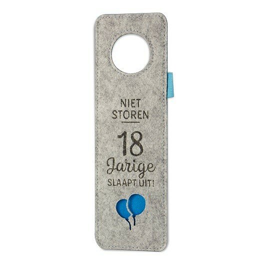 deurhanger 18-jarige slaapt uit van vilt voor tienerkamer