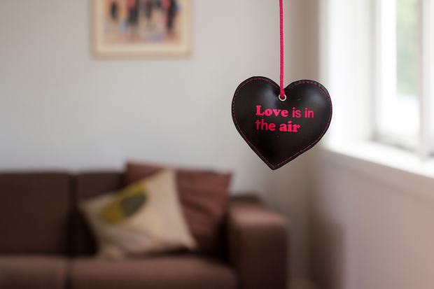 Decoratief hart 17 cm met koordje