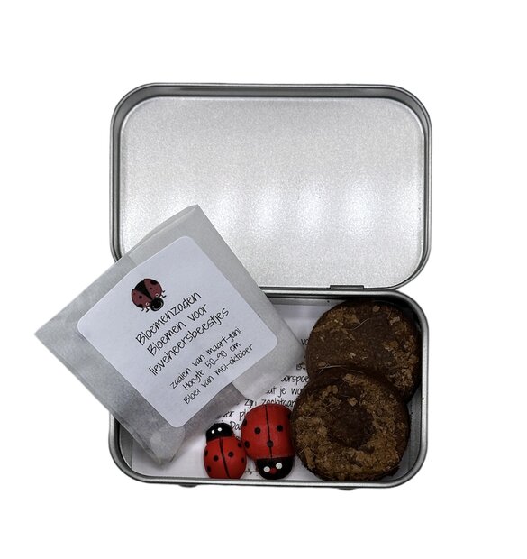 Cadeautje met lieveheersbeestjes en zaadjes