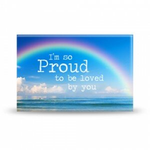 Regenboog magneet Proud Love met tekst I'm so proud to be loved by you
