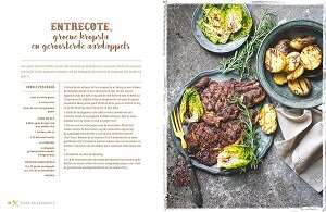 Inzage van een kleurrijke pagina met barbecue recept en sfeerfoto van gegrild vlees