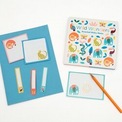 Gebonden boekje met zes verschillende Wild Wonders sticky notes en memo's