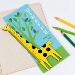 Houten liniaal Giraffe van 15 cm op een luxe giftcard