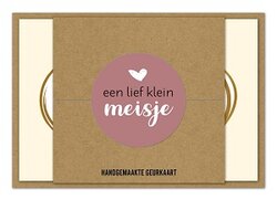 Handgemaakte geurkaart hoera een meisje als kraamcadeau