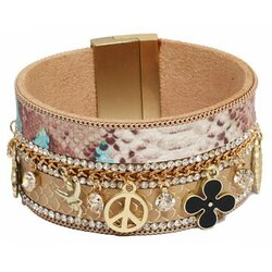 Brede festival armband met goudkleurige bedels en glittersteentjes