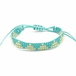 Geweven turquoise armband van glaskralen met verstelbare knoopsluiting