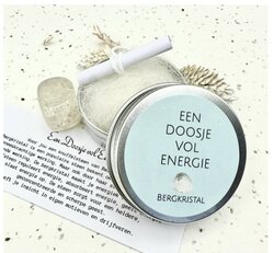 Een doosje vol energie - Bergkristal natuursteen in een blikje OP=OP