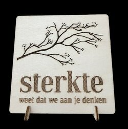 Houten Wenskaart Sterkte Weet Dat We Aan Je Denken