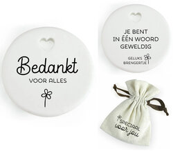 Geluksbrenger van keramiek - Bedankt voor alles in een katoenen zakje