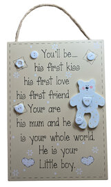 Houten bord baby jongen met tekst over moederschap