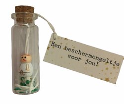 Flesje met gelukspoppetje - Een beschermengeltje voor jou!