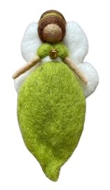 Handgemaakte vilten beschermengel van wol - groen wit spiritueel cadeau