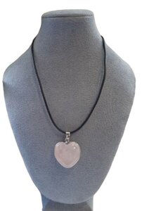 Ketting van leder met hart Ketting van leder met hart