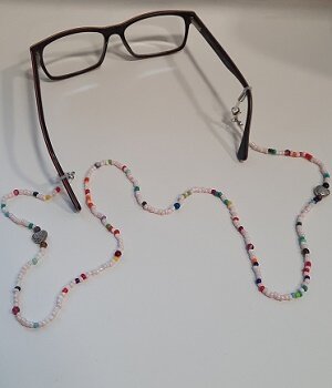 Ketting voor aan een (zonne) bril Ketting voor aan een (zonne) bril
