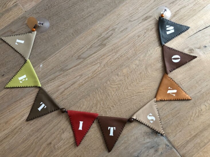 Kerstslinger van leer - Let it snow OP=OP